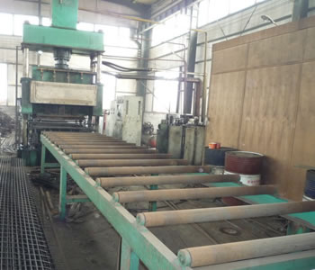 鋼格柵板廠家車(chē)間展示